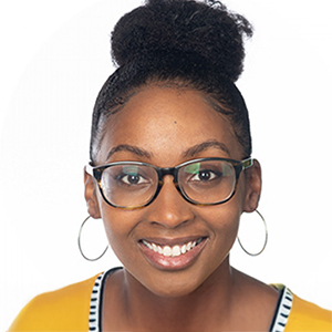 Raven Davis headshot